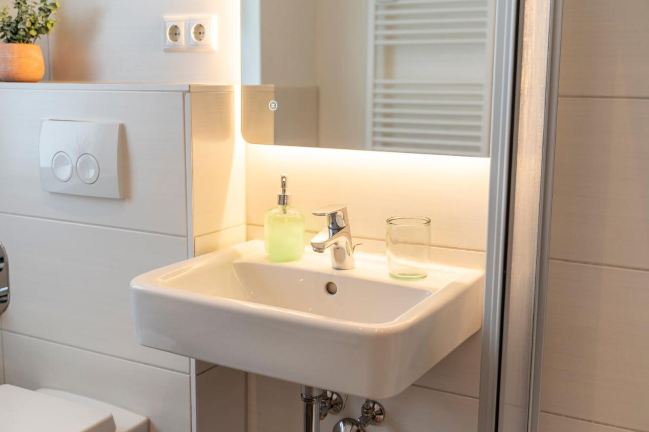 Rr - Chic Apartment 33Qm - Parking - Washer Maagdenburg Buitenkant foto